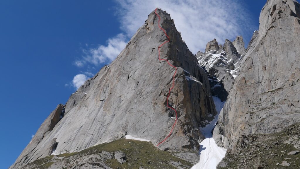 Pakistan Kondus Ellison Peak "Mama Natura"